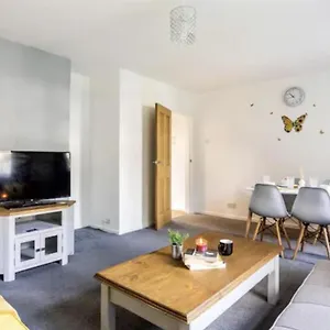 Renovated 2-bedroom In With Free Wifi, Private Entrance, And Easy Access To Trafford Centre & Manchester Airport Sale